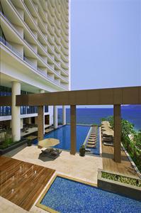 Sheraton Nha Trang Hotel and Spa