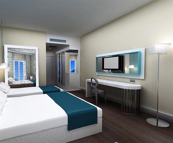 Seashell Resort & Spa
