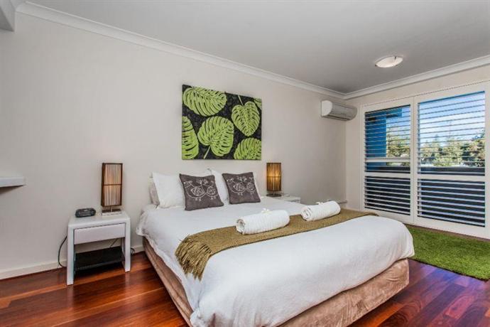 Cottesloe Seaview Apartment