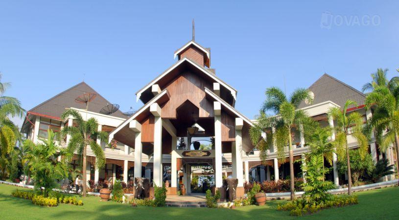 Amazing Chaung Tha Resort
