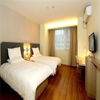 Hanting Express Hangzhou Wulin Square