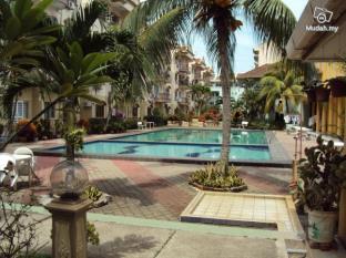 4 Rooms Golden Shower Apartment