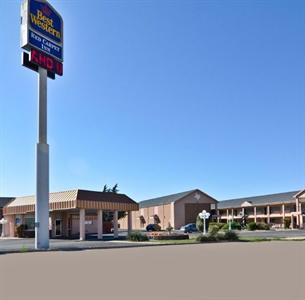 BEST WESTERN Red Carpet Inn
