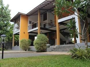 Saffron Fields Hotel