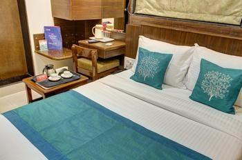OYO Rooms Dadar Railway Station