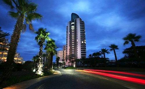 Urban Hip Hotels Pearls