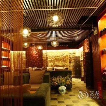 Jinfeng Yinhua Holiday Hotel - Lijiang