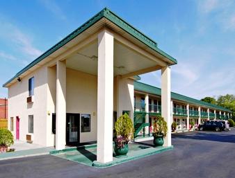 Super 8 Ashburn