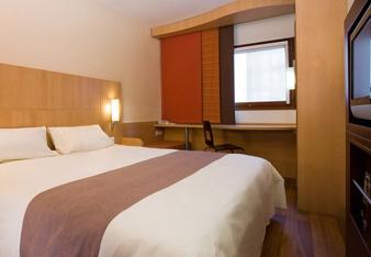 Ibis Savigny sur Orge