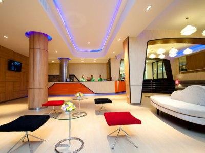 Flipper Lodge Hotel
