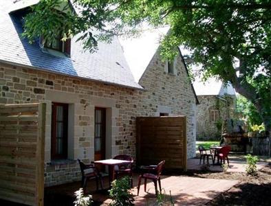 Chateau De Beaussais Tregon