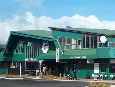 Mountain Jade Backpackers