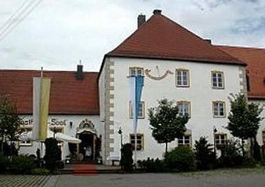 Schlosswirt Hotel