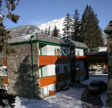 Rundle Manor Apartment Hotel