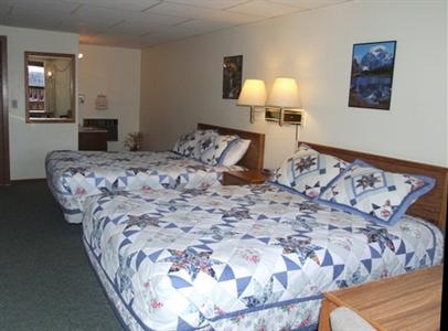 Chief Motel Custer