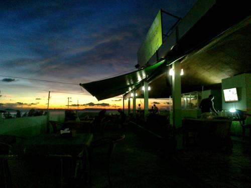 Big John's Chil-axn Hostel