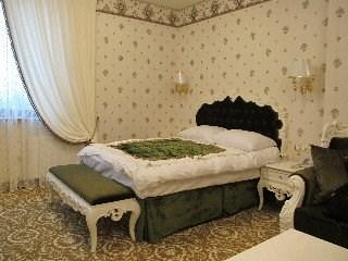 Royal Grand Hotel