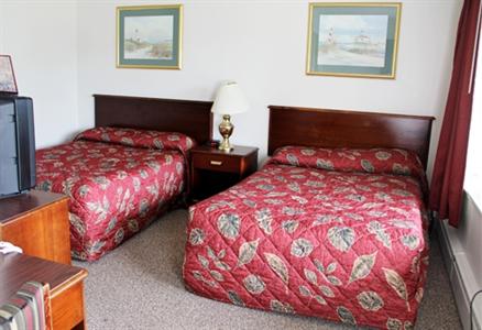 Crows Nest Inn Tawas