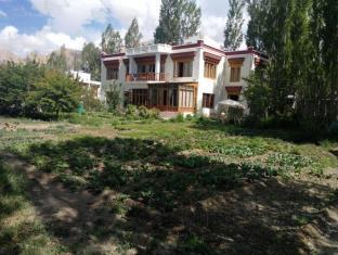 Niri-La Ladakh Guest House