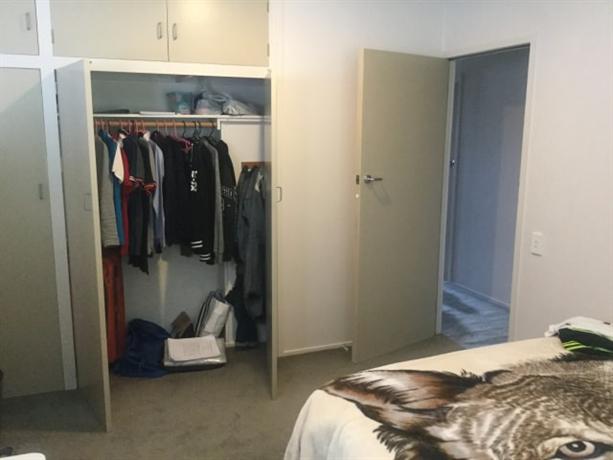 Homestay in Hillcrest near Westfield Glenfield
