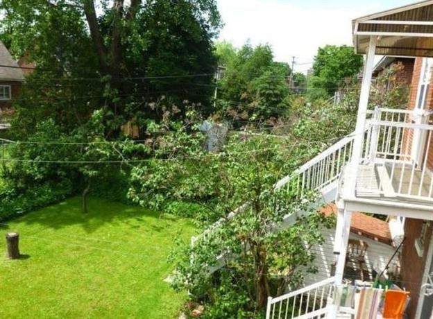 Homestay in Cote-des-Neiges-Notre-Dame-de-Grace near Cavendish Mall