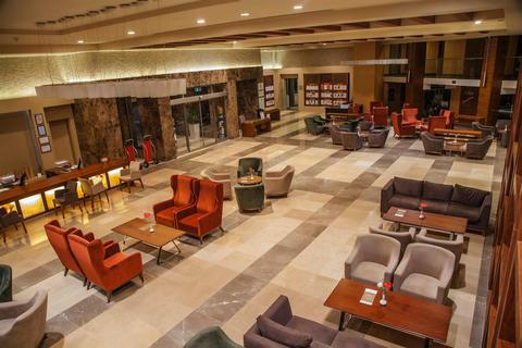 Arcanus Side Resort