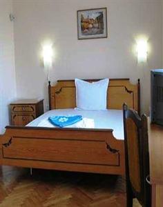 Trendy Inn