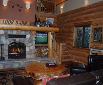 Loor-U-Inn by Apex Accommodations