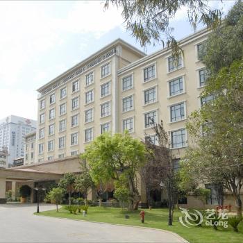 Yunnan Zhenzhuang Guest House