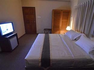 Kyi Tin Hotel