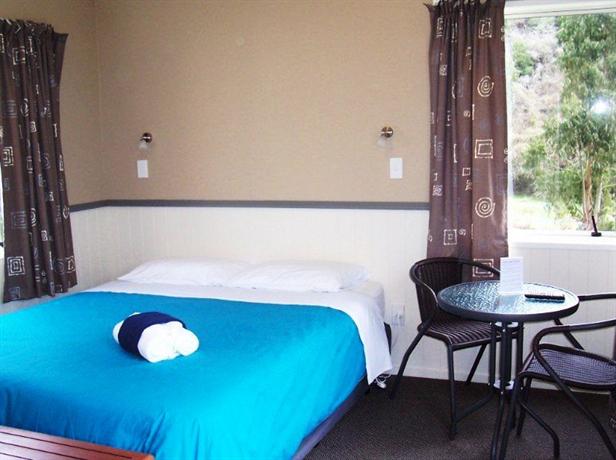 Portobello Village Tourist Park Lodge Dunedin