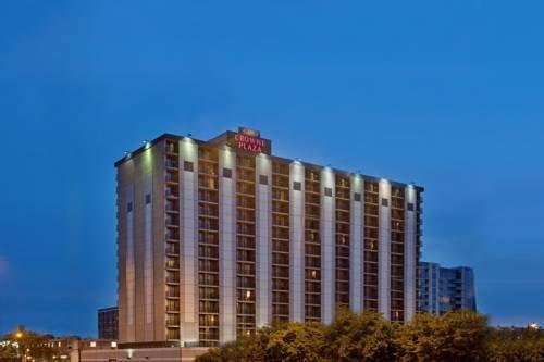 Crowne Plaza Chicago - The Metro