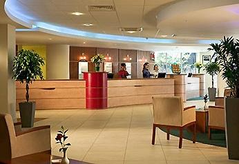Ibis Lannion Cote De Granit Rose