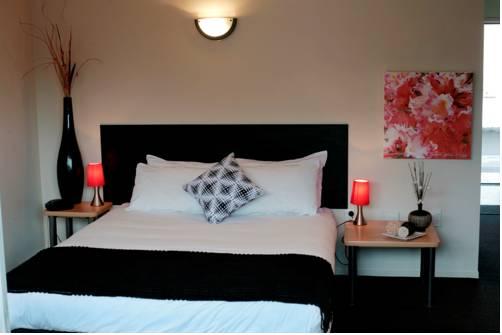 Ann's Volcanic Rotorua Motel & Serviced Apartments