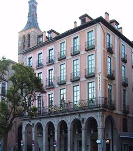 Infanta Isabel Hotel