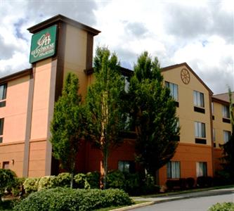 GuestHouse International Inn & Suites Miles City