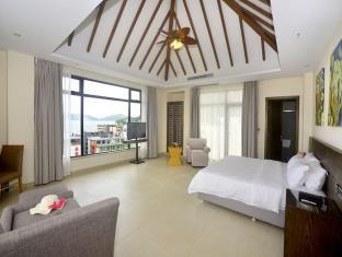 Galaxy Bay Resort