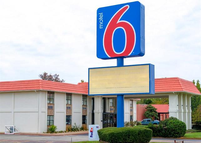 Motel 6 Palestine TX