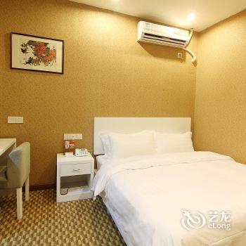 Jiutian Business Hotel South Lake