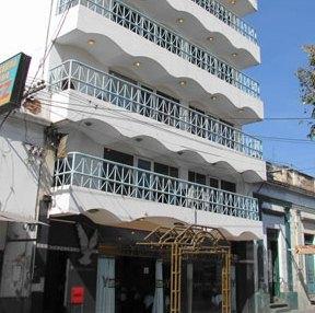 Cumbre Hotel