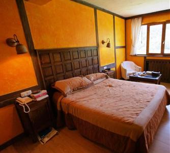 Hotel Torrecerredo