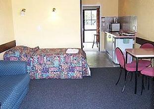 Glacier Gateway Motor Lodge