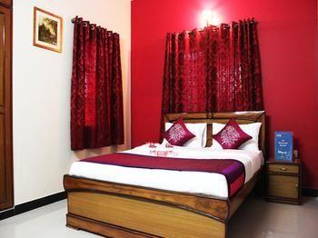 OYO Apartments MG Road Manipal Center