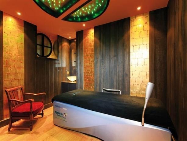 Barcelona Suites