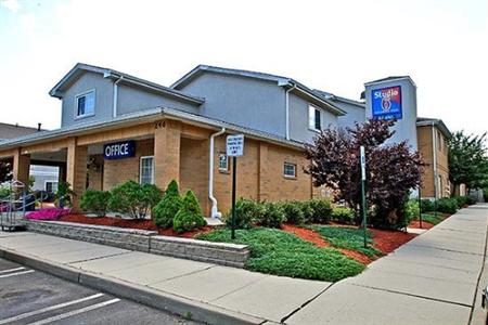 Studio 6 Hotel East Brunswick