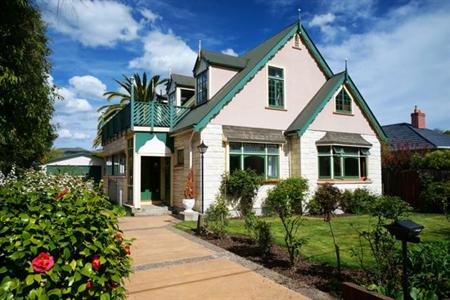 Gingerbread Lodge