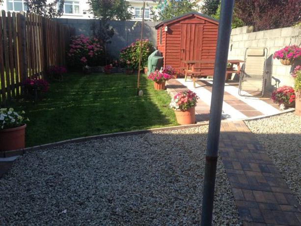Homestay in Murroogh near Galway Irish Crystal Heritage Centre