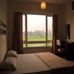 Dew Drops Boutique Retreat