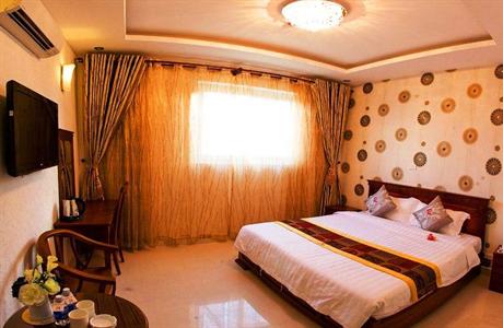 Romeliess Hotel