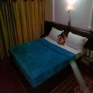 Rajhans Hotel & Resort